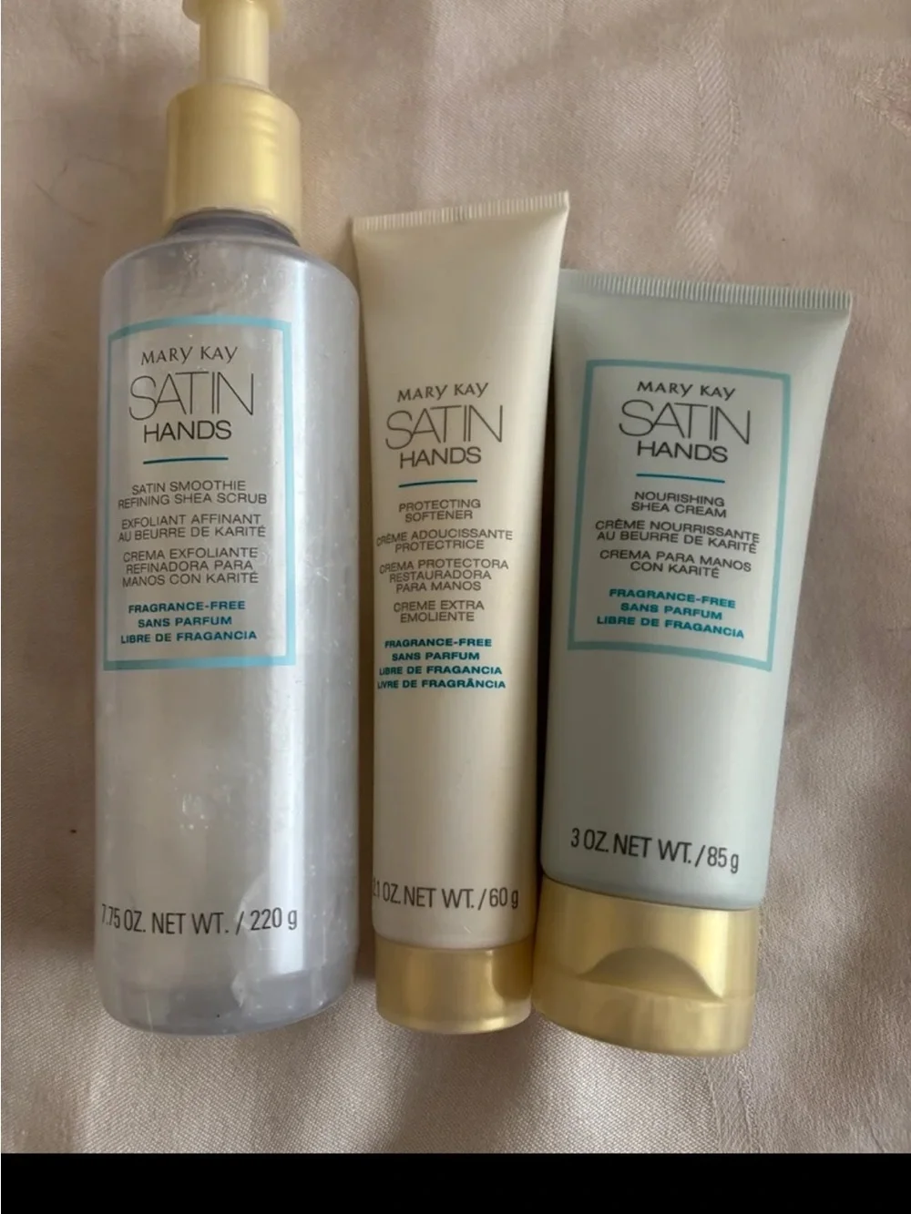 Mary Kay Satin Hands Pampering Set - White & Gold